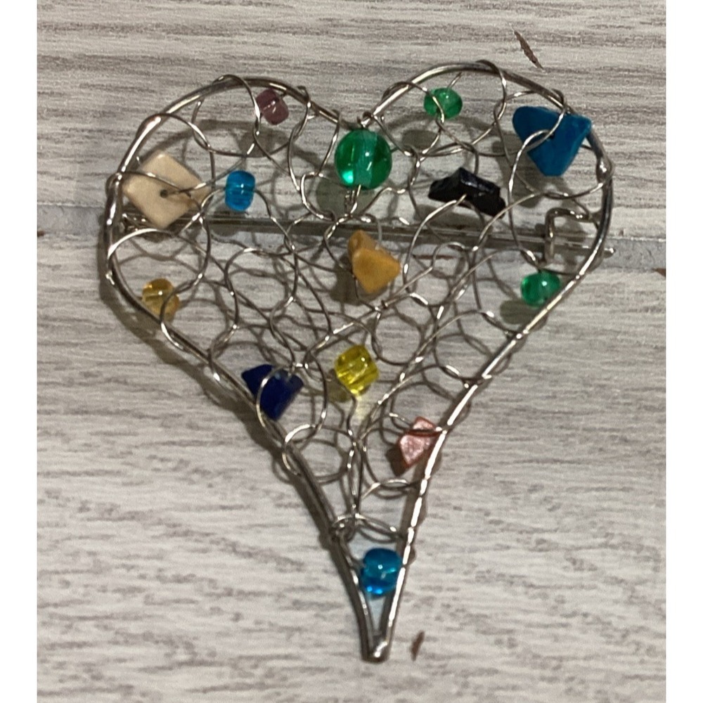 Silvertone Pin w/Multipleβ Stones Wired Heart Vintage